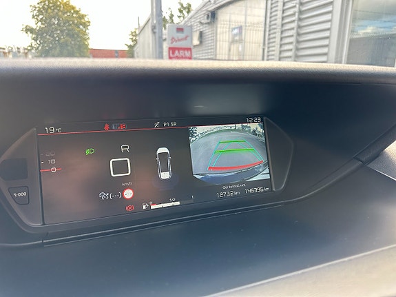 Citroen Grand C4 Spacetourer 22 of 28