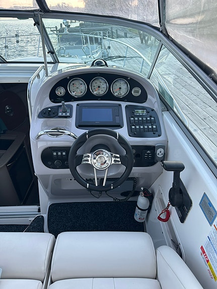 Chaparral 276 Signature 3 of 18