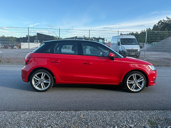 Audi A1 2 of 6