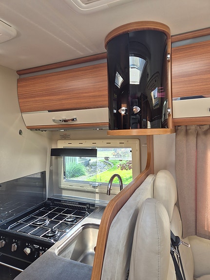 Adria Coral S 670 SL 9 of 22