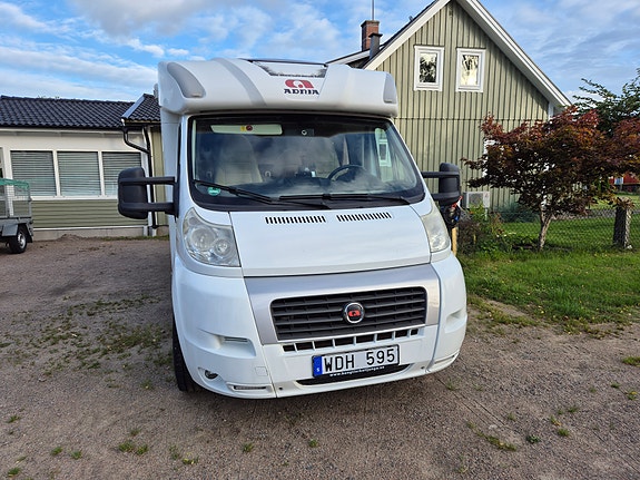 Adria Coral S 670 SL 2 of 22