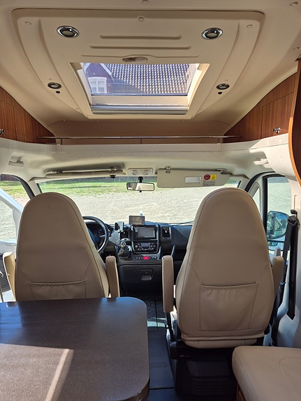 Adria Coral S 670 SL 6 of 22