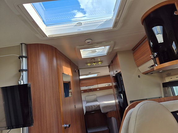 Adria Coral S 670 SL 8 of 22