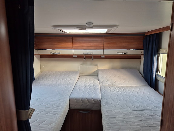 Adria Coral S 670 SL 18 of 22