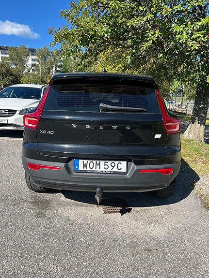 Volvo XC40 4 of 6