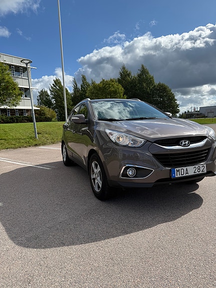 Hyundai ix35 2 of 4