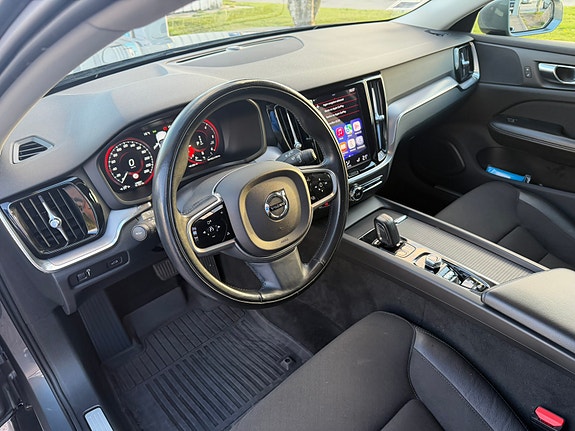 Volvo V60 Cross Country 6 of 7