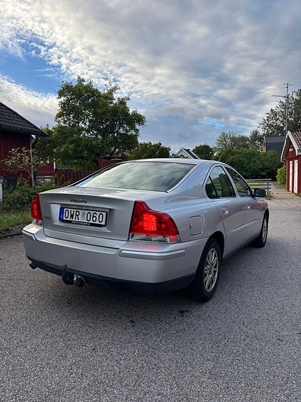 Volvo S60 3 of 14