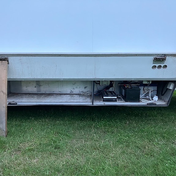 Ford F-450 5 of 12