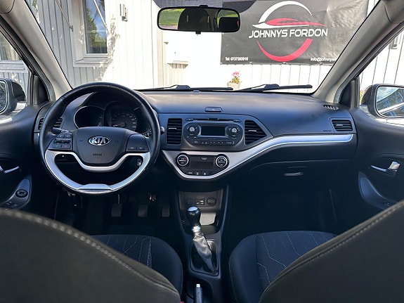 Kia Picanto 9 of 16