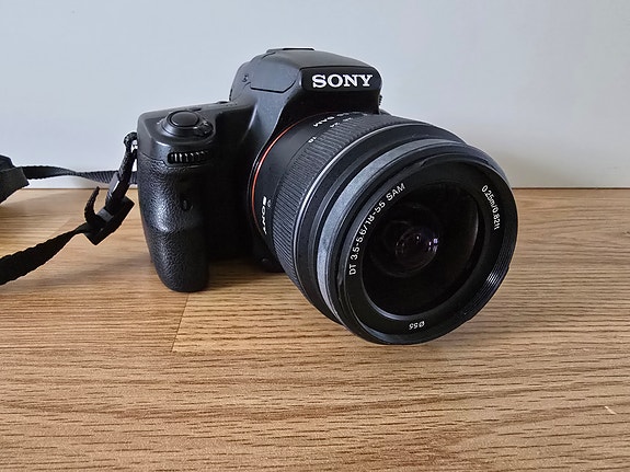 Sony Alpha 37 (SLT-A37) image 2