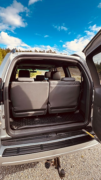 Toyota Land Cruiser 3 of 9