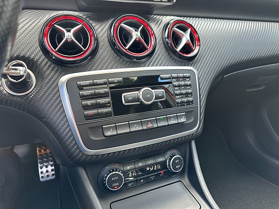 Mercedes-Benz A250 20 of 25