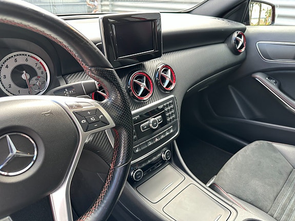Mercedes-Benz A250 17 of 25