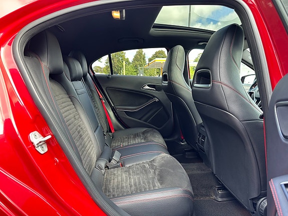 Mercedes-Benz A250 24 of 25