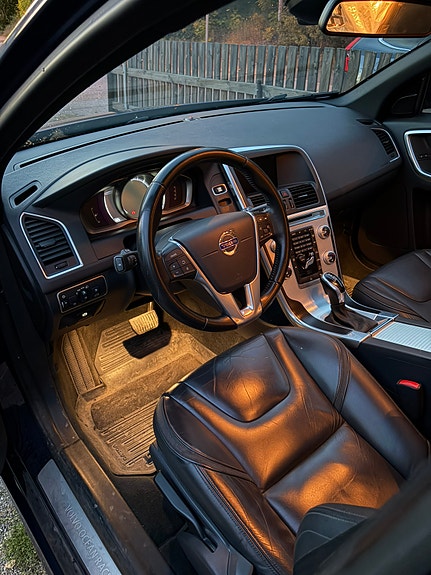 Volvo XC60 5 of 5