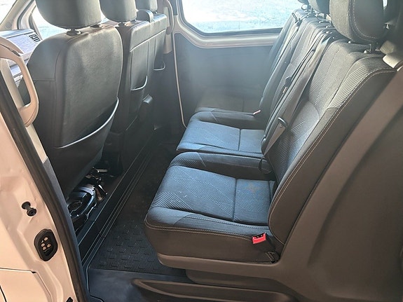 Renault Trafic 13 of 17