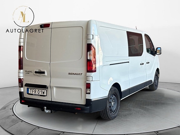 Renault Trafic 5 of 17