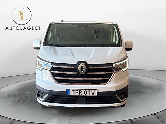 Renault Trafic 8 of 17