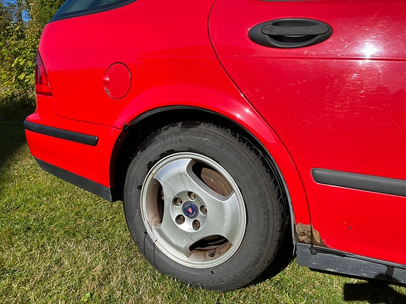 Saab 9-5 3 of 5