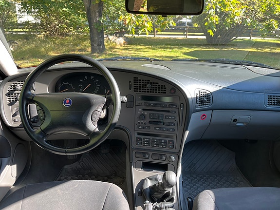 Saab 9-5 4 of 5