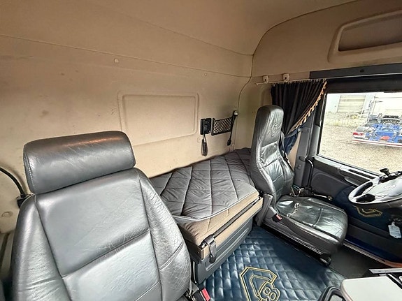 Scania R560LB8X4*4HNB 3517 9 of 14