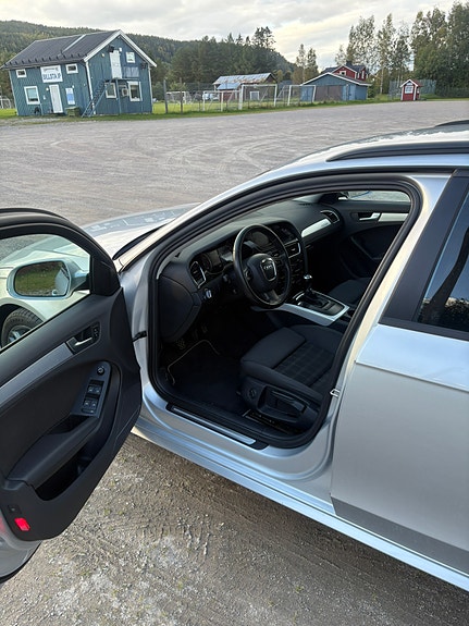 Audi A4 5 of 11