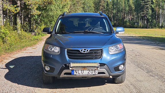Hyundai Santa Fe 3 of 11