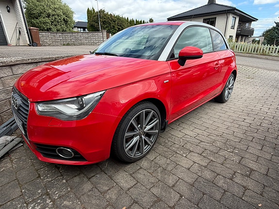 Audi A1 2 of 7