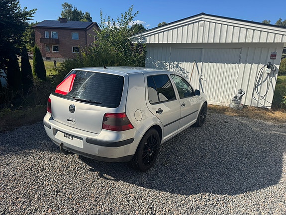 Volkswagen Golf IV 3 of 12
