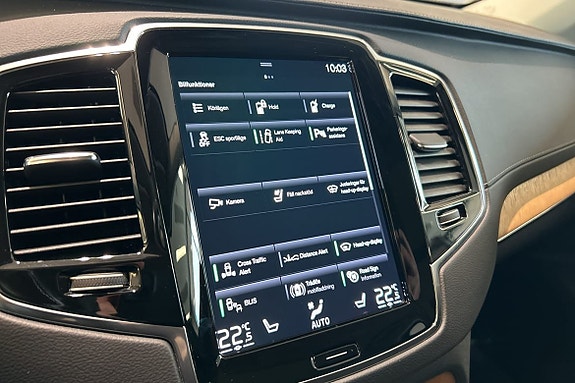 Volvo XC90 23 of 24