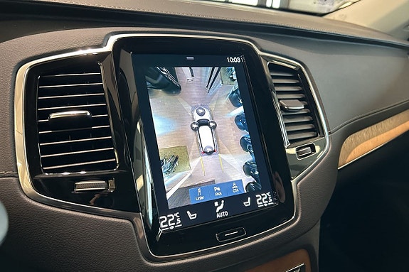 Volvo XC90 22 of 24