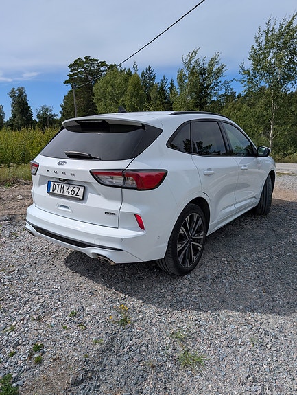 Ford Kuga 3 of 6