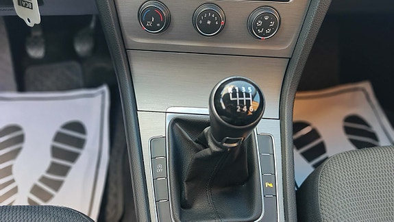 Volkswagen Golf I 12 of 27