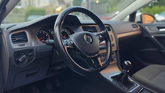 Volkswagen Golf I 11 of 27