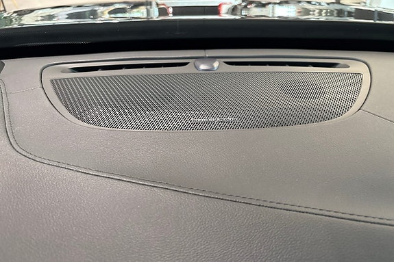 Volvo XC90 24 of 30