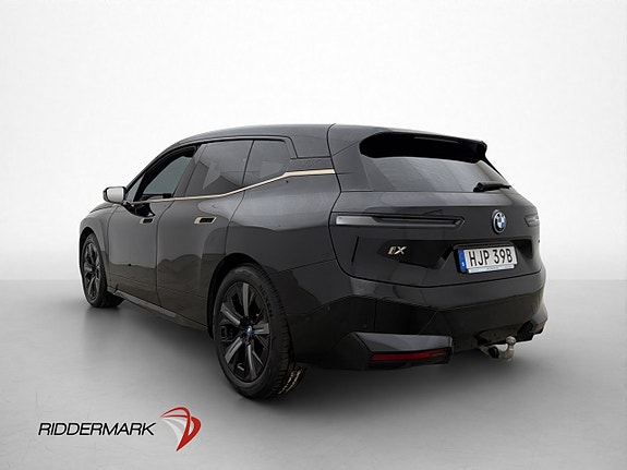 BMW iX 9 of 30