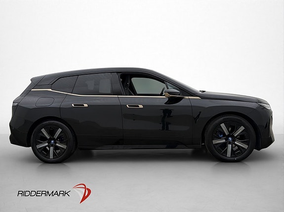 BMW iX 5 of 30