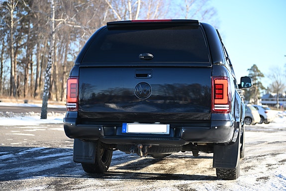 Volkswagen Amarok 2 of 10