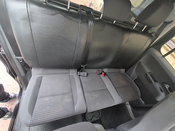 Volkswagen Amarok 5 of 10