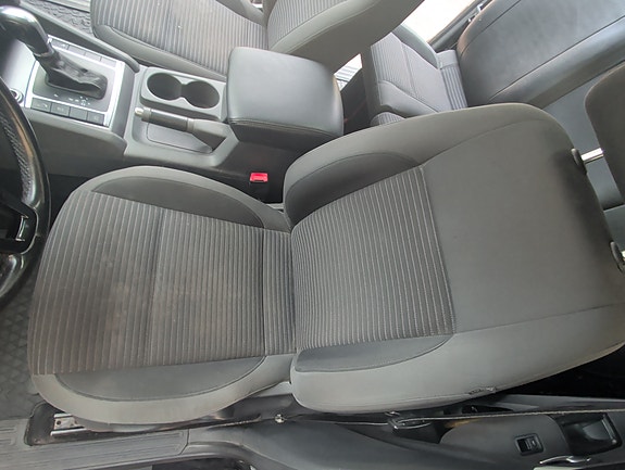 Volkswagen Amarok 7 of 10