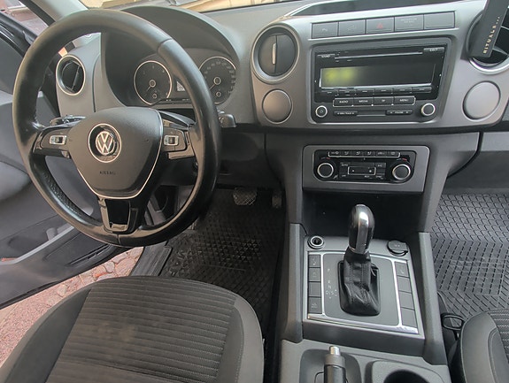Volkswagen Amarok 4 of 10
