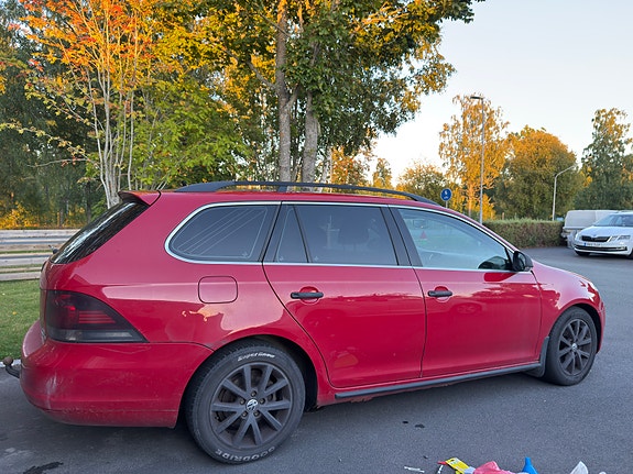 Volkswagen Golf VI 2 of 12