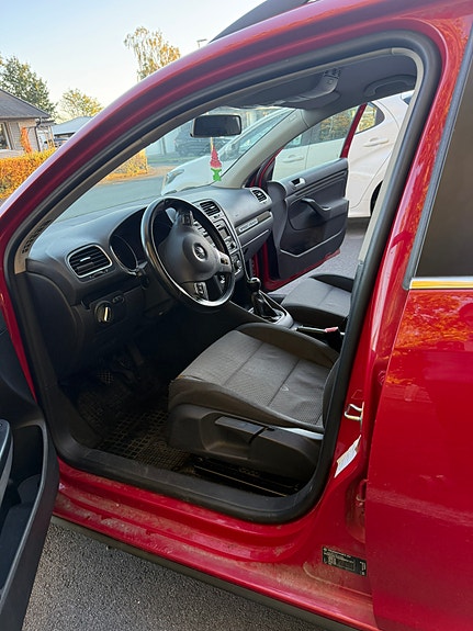 Volkswagen Golf VI 6 of 12