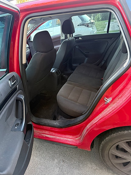 Volkswagen Golf VI 9 of 12