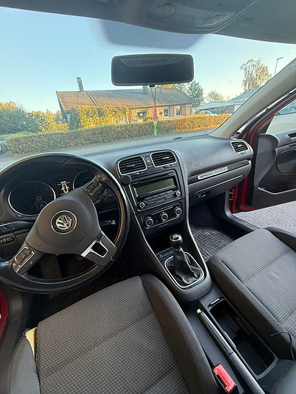 Volkswagen Golf VI 7 of 12