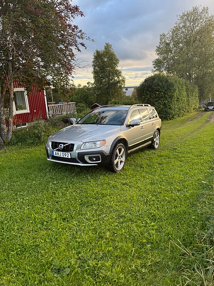 Volvo XC70 7 of 10