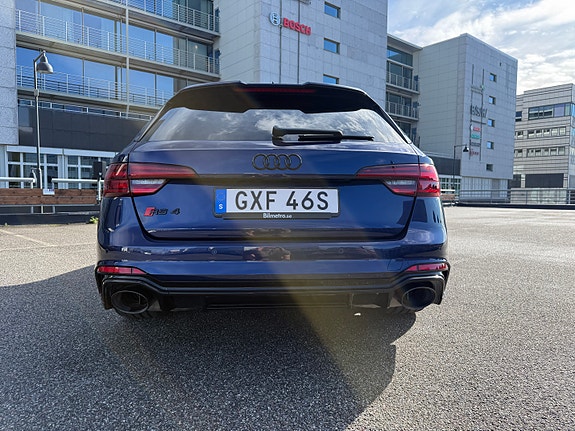 Audi RS4 6 of 18