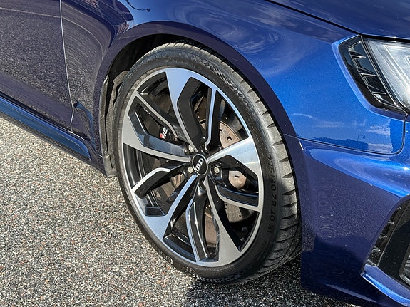 Audi RS4 7 of 18