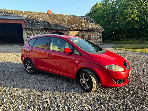 Seat Altea XL 2 of 11
